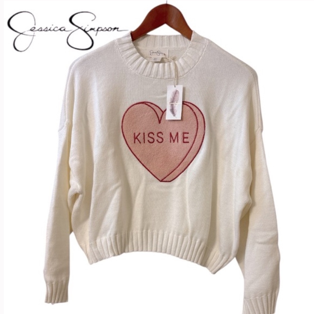 NWT Jessica Simpson Kiss Me Heart sweater in size small